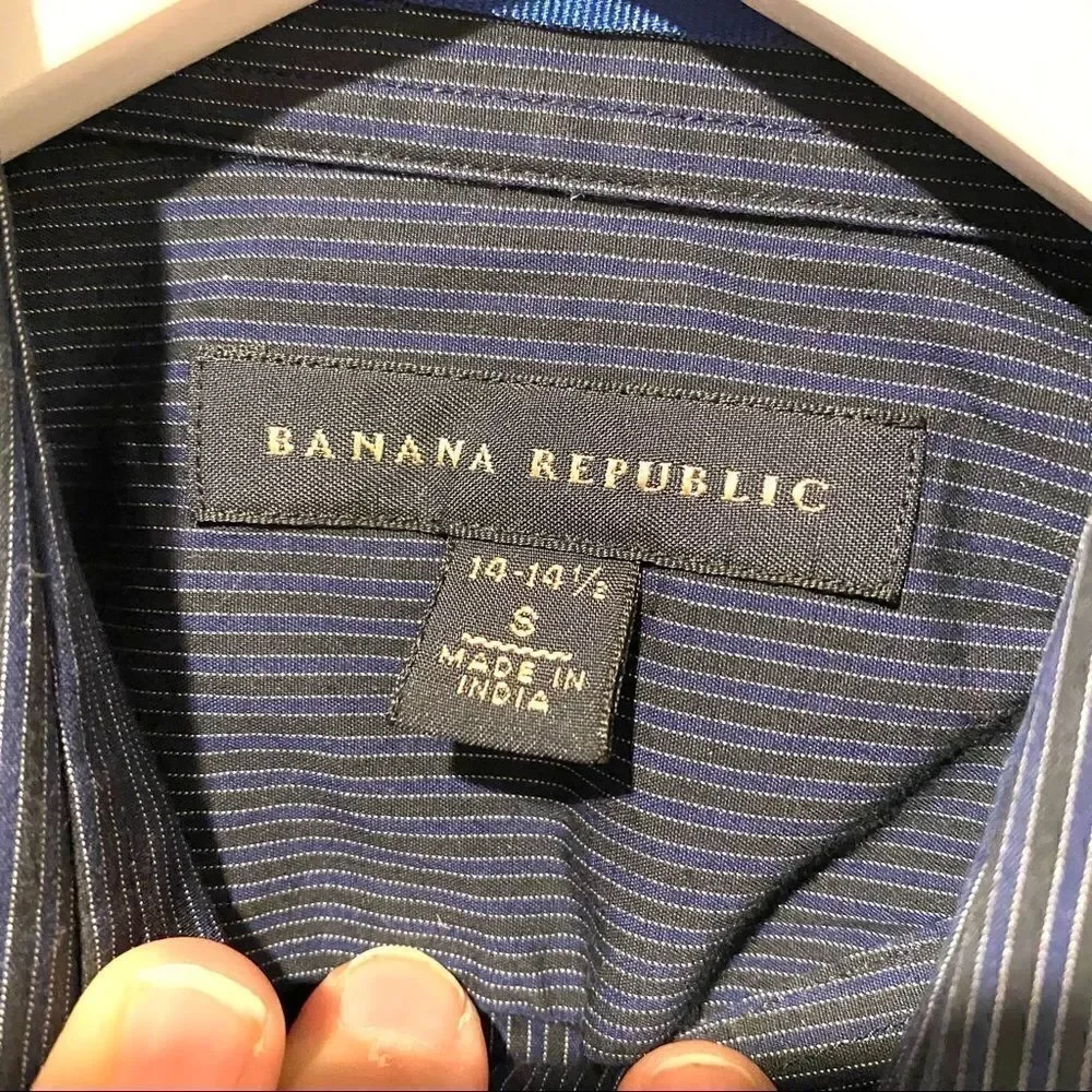 Banana Republic button down collared dress shirt